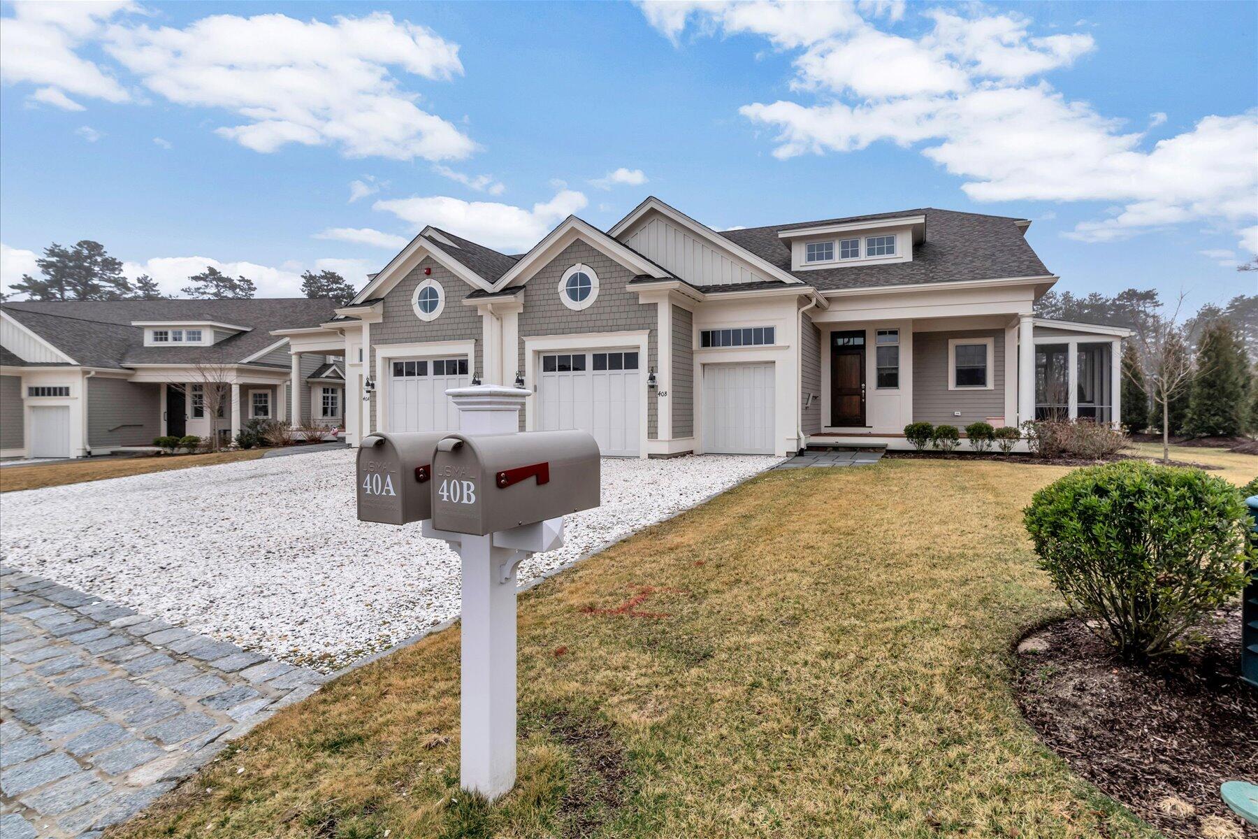 40 clayton circle, mashpee,  MA 02649
