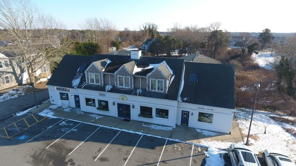1223 main st, chatham,  MA 02633